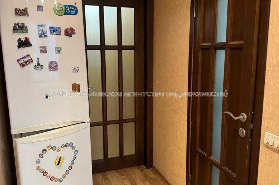 Продам квартиру, Натальи Ужвий ул. , 1  ком., 39.30 м², капитальный ремонт 