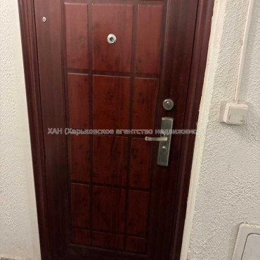 Продам квартиру, Натальи Ужвий ул. , 1  ком., 39.30 м², капитальный ремонт 