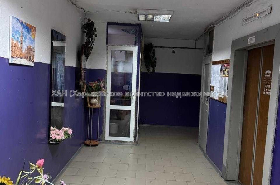Продам квартиру, Натальи Ужвий ул. , 1  ком., 39.30 м², капитальный ремонт 