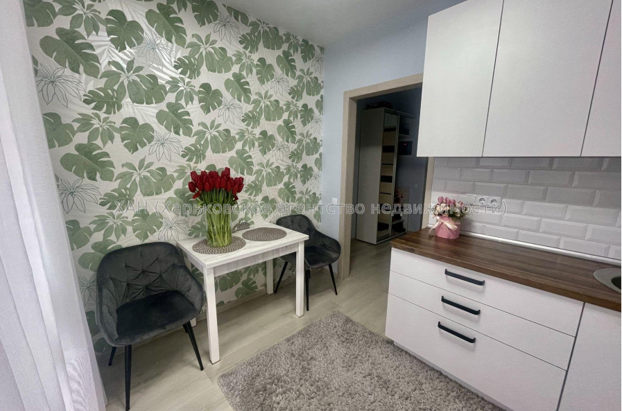 Продам квартиру, Шевченковский пер. , 1 кім., 34.60 м², евроремонт 