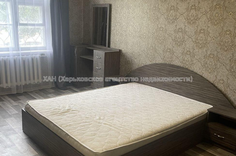 Продам квартиру, Азербайджанская ул. , 2  ком., 45 м², капитальный ремонт 