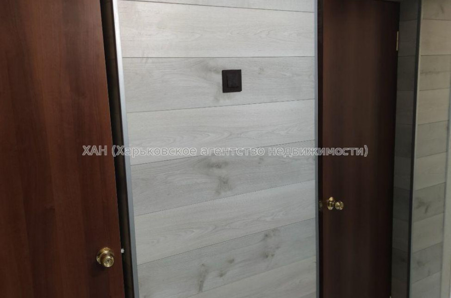 Продам квартиру, Азербайджанская ул. , 2  ком., 45 м², капитальный ремонт 