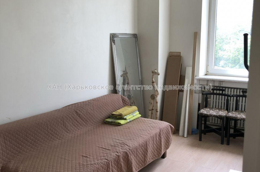 Продам квартиру, Александровский просп. , 3  ком., 67.90 м², авторский дизайн 