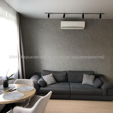 Продам квартиру, Александровский просп. , 3  ком., 67.90 м², авторский дизайн 