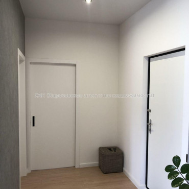 Продам квартиру, Александровский просп. , 3  ком., 67.90 м², авторский дизайн 