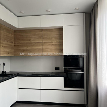 Продам квартиру, Александровский просп. , 3  ком., 67.90 м², авторский дизайн 
