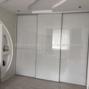 Продам квартиру, Александровский просп. , 3  ком., 67.90 м², авторский дизайн 