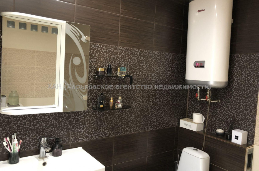 Продам квартиру, Александровский просп. , 3  ком., 67.90 м², авторский дизайн 
