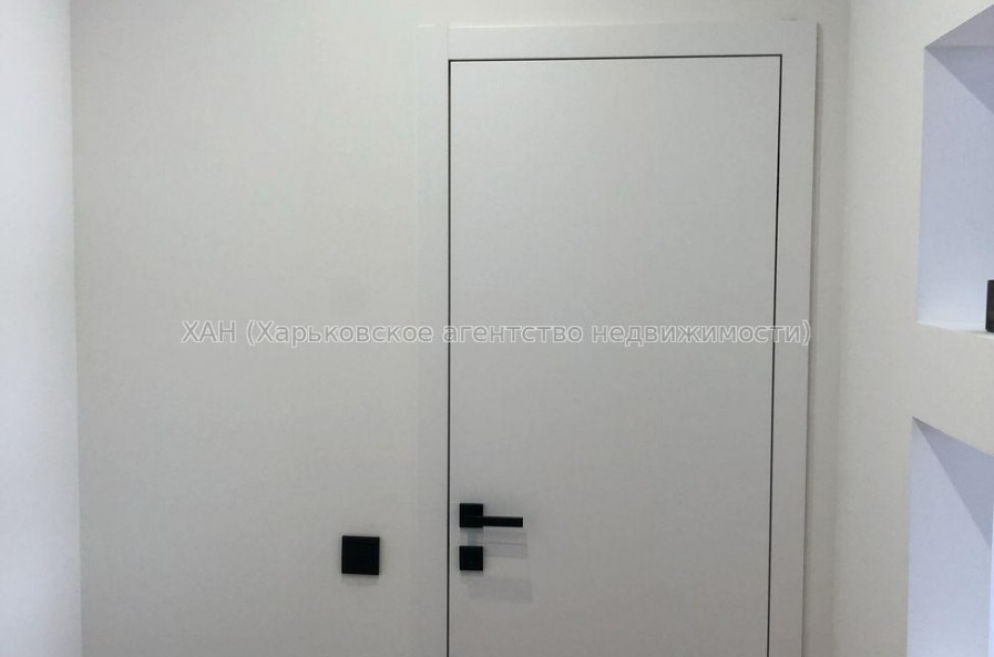 Продам квартиру, Александровский просп. , 3  ком., 67.90 м², авторский дизайн 