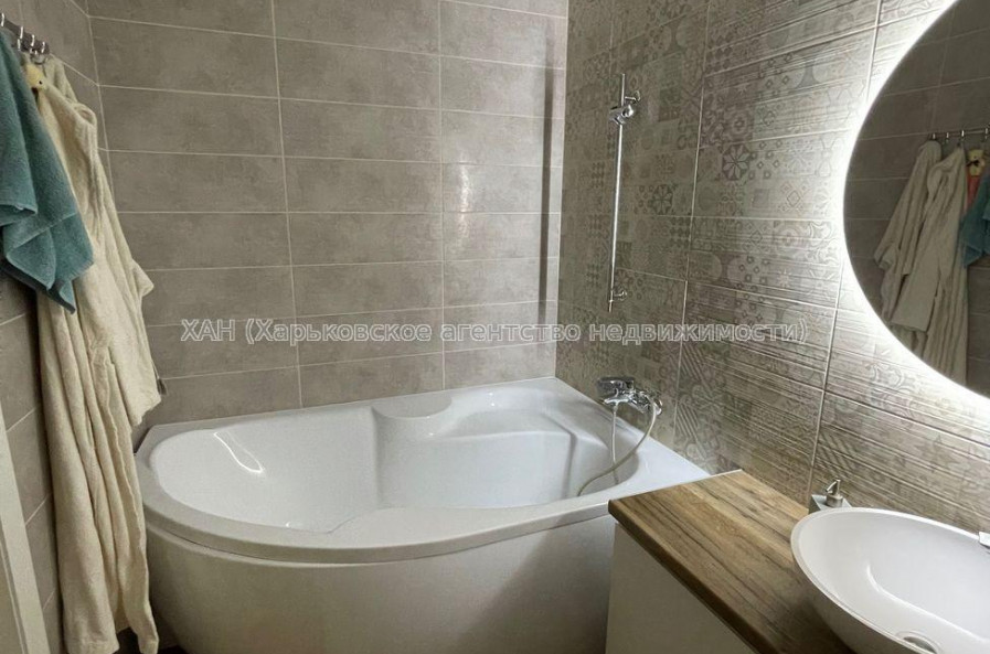 Продам квартиру, Рогатинская Левада ул. , 2  ком., 70 м², авторский дизайн 