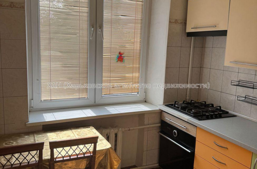 Продам квартиру, Косарева ул. , 2 кім., 38 м², евроремонт 