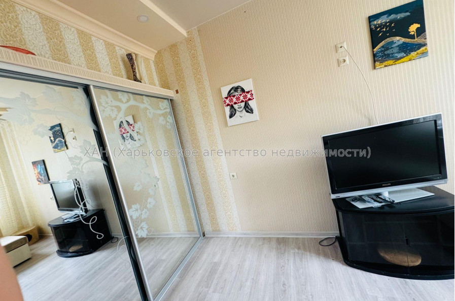 Продам квартиру, Косарева ул. , 2 кім., 38 м², евроремонт 