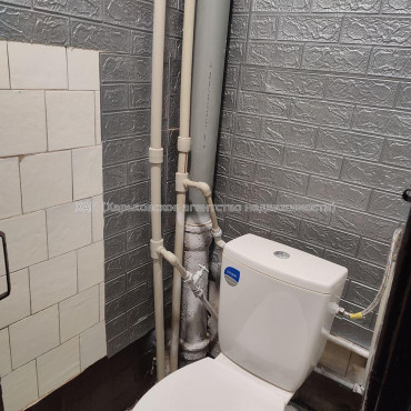 Продам квартиру, Гвардейцев Широнинцев ул. , 1 кім., 22 м², капитальный ремонт 