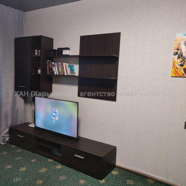 Продам квартиру, Гвардейцев Широнинцев ул. , 1 кім., 22 м², капитальный ремонт 