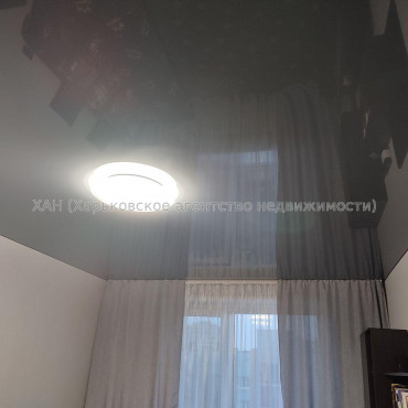 Продам квартиру, Гвардейцев Широнинцев ул. , 1 кім., 22 м², капитальный ремонт 