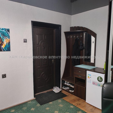 Продам квартиру, Гвардейцев Широнинцев ул. , 1 кім., 22 м², капитальный ремонт 