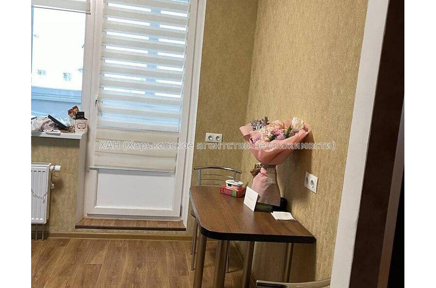 Продам квартиру, Мира ул. , 1  ком., 35 м², капитальный ремонт 