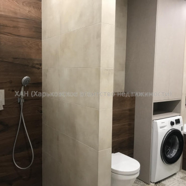 Продам квартиру, Мира ул. , 51 , 3  ком., 76.30 м², авторский дизайн 