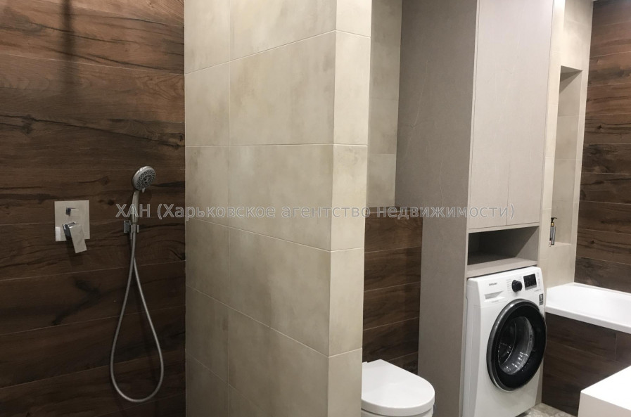 Продам квартиру, 51 , 3  ком., 76.30 м², авторский дизайн 