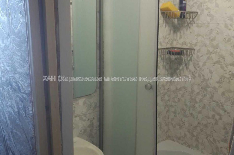 Продам квартиру, Тракторостроителей просп. , 3 кім., 65 м², косметический ремонт 
