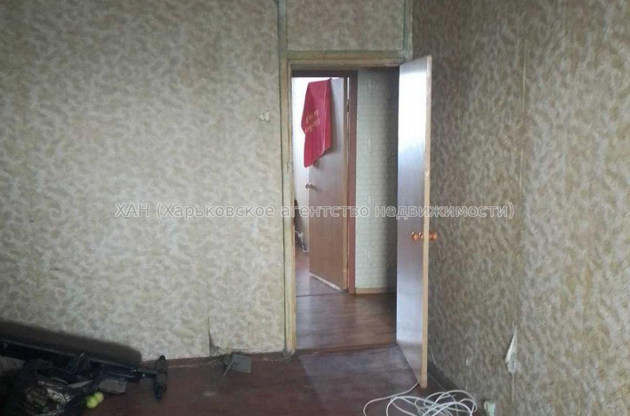 Продам квартиру, Тракторостроителей просп. , 3 кім., 65 м², косметический ремонт 