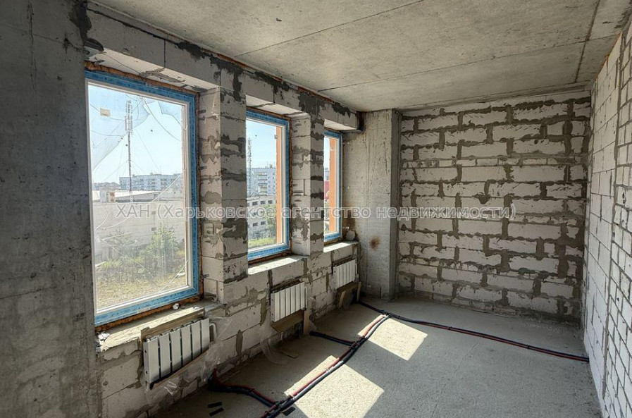 Продам квартиру, Гвардейцев Широнинцев ул. , 2  ком., 63 м², без внутренних работ 