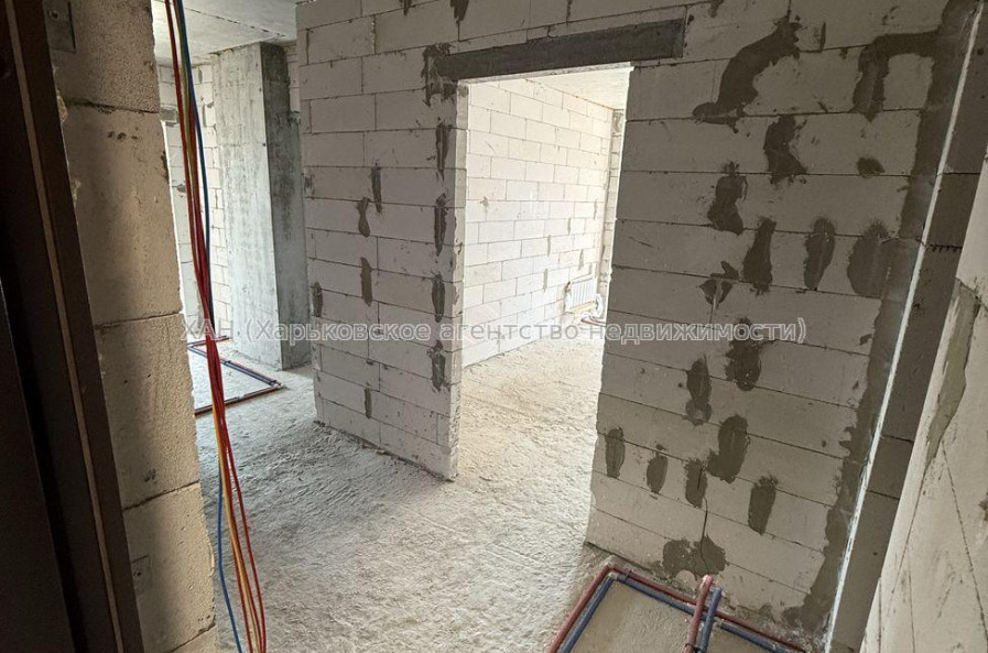 Продам квартиру, Гвардейцев Широнинцев ул. , 2  ком., 63 м², без внутренних работ 