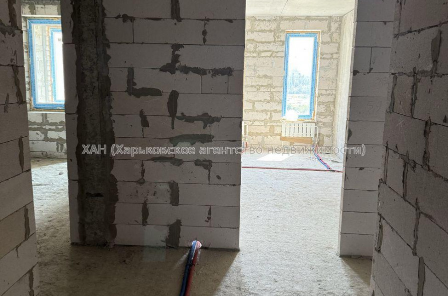 Продам квартиру, Гвардейцев Широнинцев ул. , 2  ком., 63 м², без внутренних работ 
