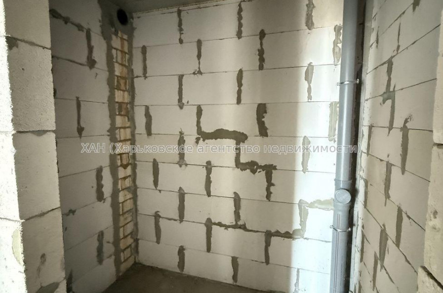 Продам квартиру, Гвардейцев Широнинцев ул. , 2  ком., 63 м², без внутренних работ 