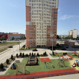 Продам квартиру, Гвардейцев Широнинцев ул. , 2  ком., 63 м², без внутренних работ