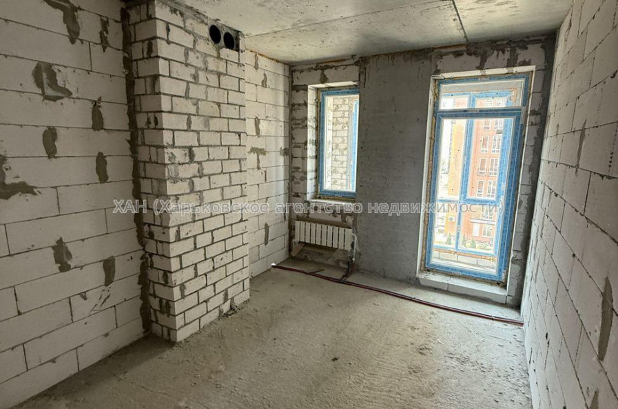 Продам квартиру, Гвардейцев Широнинцев ул. , 2  ком., 63 м², без внутренних работ 