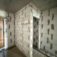 Продам квартиру, Гвардейцев Широнинцев ул. , 2  ком., 63 м², без внутренних работ 