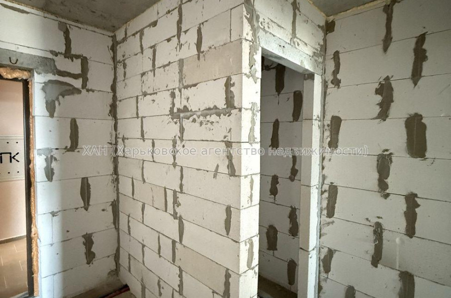 Продам квартиру, Гвардейцев Широнинцев ул. , 2  ком., 63 м², без внутренних работ 