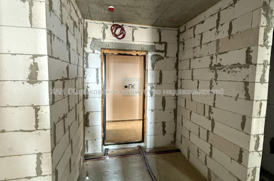Продам квартиру, Гвардейцев Широнинцев ул. , 2  ком., 63 м², без внутренних работ 