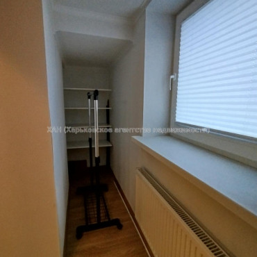 Сдам квартиру, Непокоренных ул. , 38Б , 4  ком., 166.70 м², капитальный ремонт 