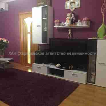 Продам квартиру, Амосова ул. , 4  ком., 70 м², евроремонт 