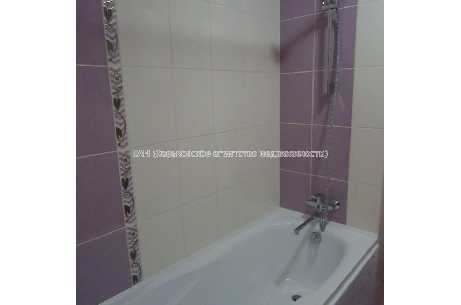 Продам квартиру, Аэрокосмический пр. , 1 кім., 46 м², капитальный ремонт 