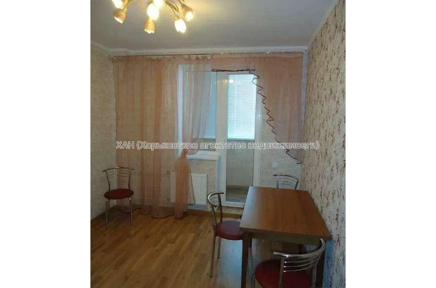 Продам квартиру, Гагарина просп. , 1  ком., 46 м², капитальный ремонт 