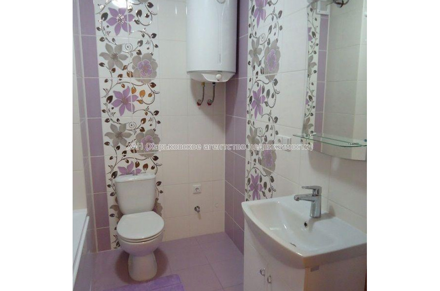 Продам квартиру, Аэрокосмический пр. , 1 кім., 46 м², капитальный ремонт 