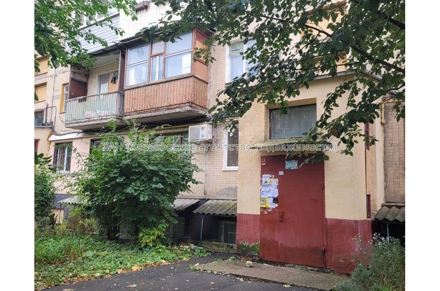 Продам квартиру, Отакара Яроша ул. , 15 , 2 кім., 42 м², советский ремонт 