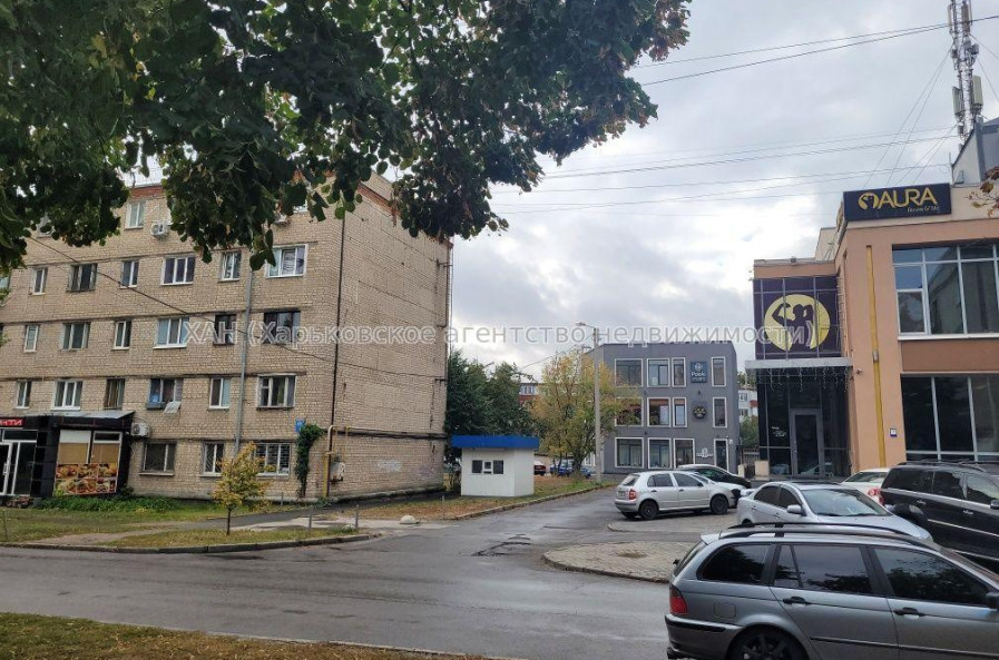 Продам квартиру, Отакара Яроша ул. , 15 , 2 кім., 42 м², советский ремонт 