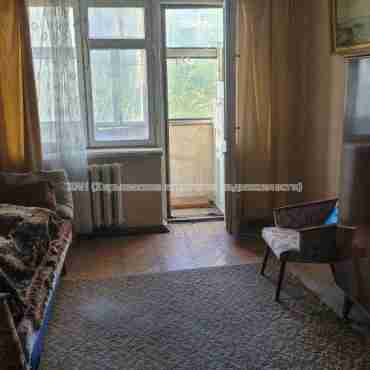 Продам квартиру, Отакара Яроша ул. , 15 , 2 кім., 42 м², советский ремонт 