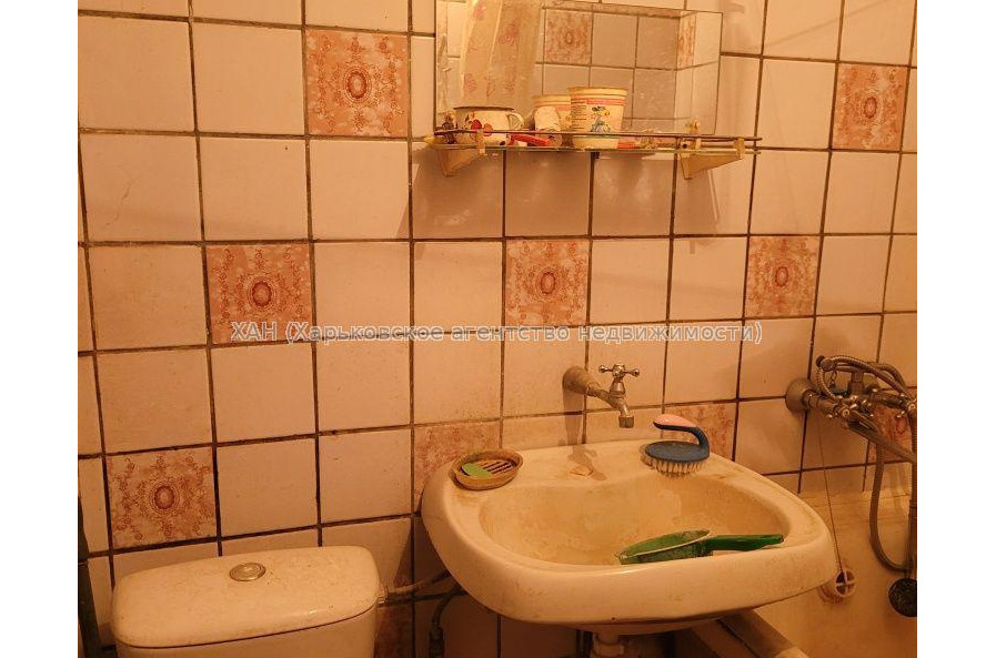 Продам квартиру, Отакара Яроша ул. , 15 , 2 кім., 42 м², советский ремонт 