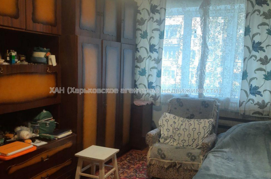 Продам квартиру, Шекспира ул. , 10 , 2  ком., 42 м², советский ремонт 