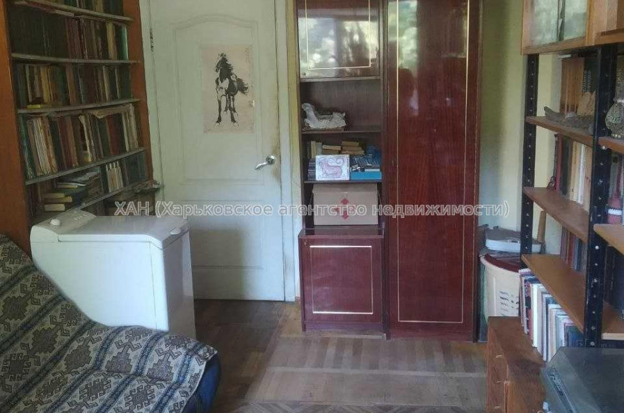 Продам квартиру, Деревянко ул. , 16 , 2 кім., 44 м², советский ремонт 