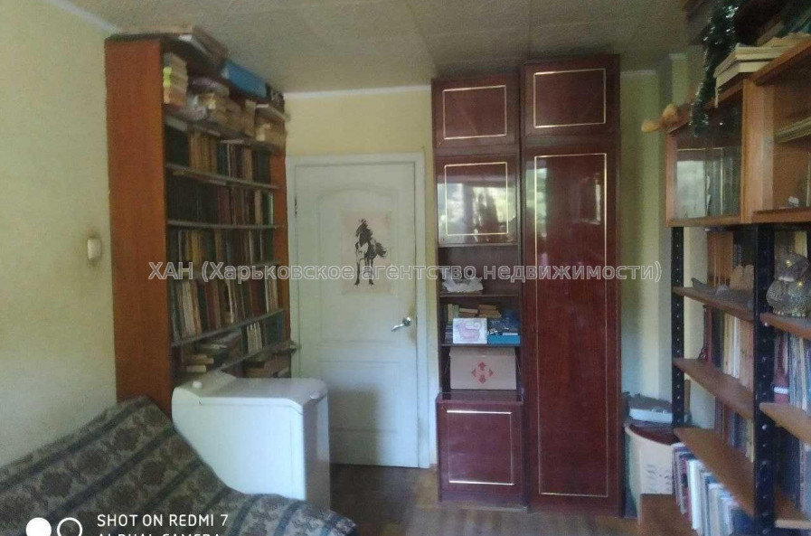 Продам квартиру, Деревянко ул. , 16 , 2 кім., 44 м², советский ремонт 