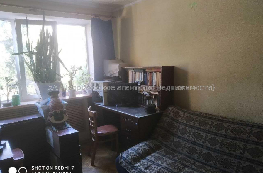 Продам квартиру, Деревянко ул. , 16 , 2 кім., 44 м², советский ремонт 