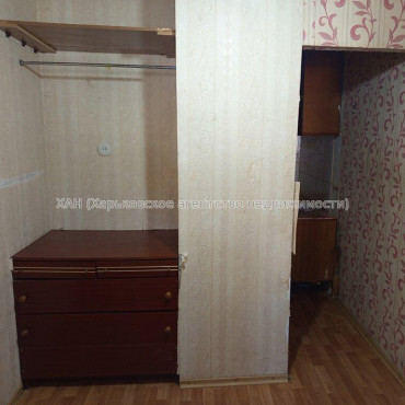 Продам квартиру, Ощепкова Андрея ул. , 1 кім., 18 м², косметический ремонт 