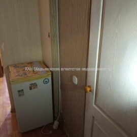 Продам квартиру, Ощепкова Андрея ул. , 1 кім., 18 м², косметический ремонт