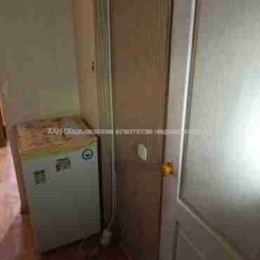 Продам квартиру, Ощепкова Андрея ул. , 1 кім., 18 м², косметический ремонт 